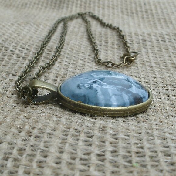 Les Miserables Glass Cabochon Pendant Necklace - Picture 5 of 12